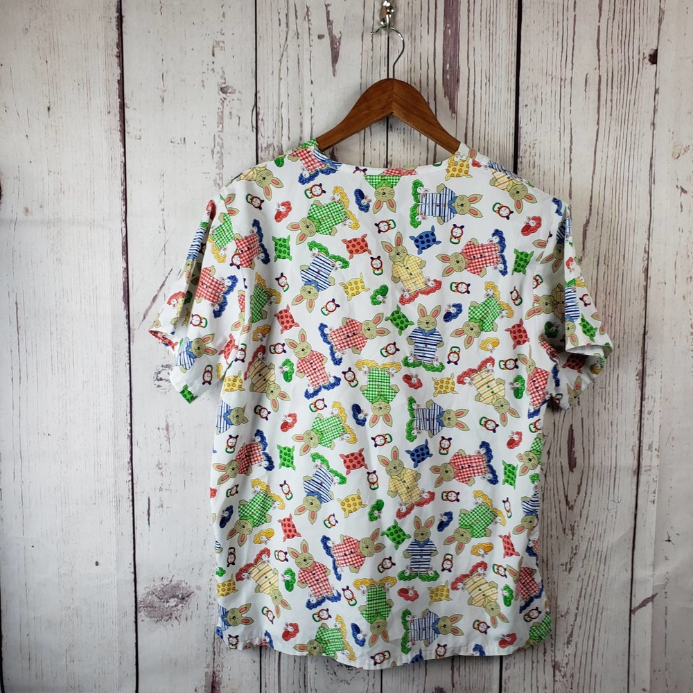 Expo Scrub Top Womens Size Small Rabbit Children Pullover V Neck White